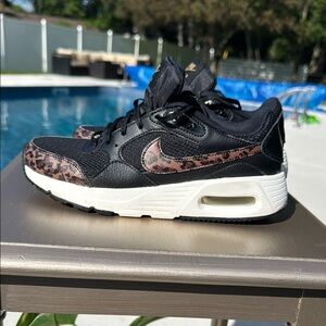 Nike Black and Pink Athletic Shoes